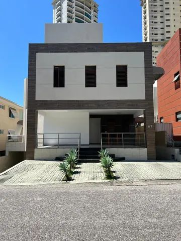 Captação de Casa a venda na Avenida Governador Tarcísio de Vasconcelos Maia - até 1511, Candelária, Natal, RN