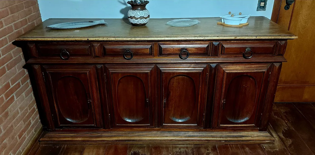 Buffet - Aparador -Arca , Classica/Artesanal