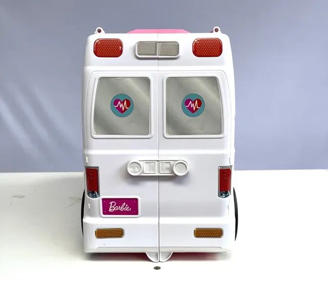 Barbie sale ambulance car