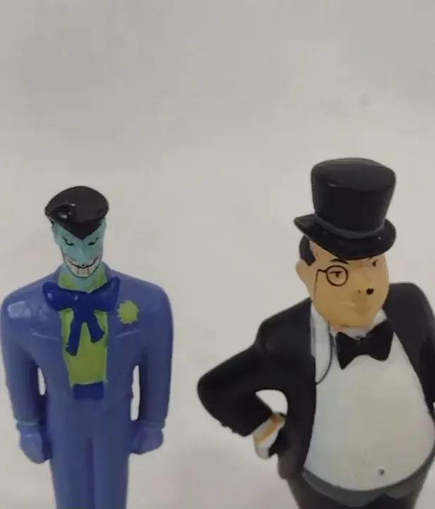 Bonecos vilões Batman, Pinguim e Coringa miniaturas DC Comics  - Foto 3