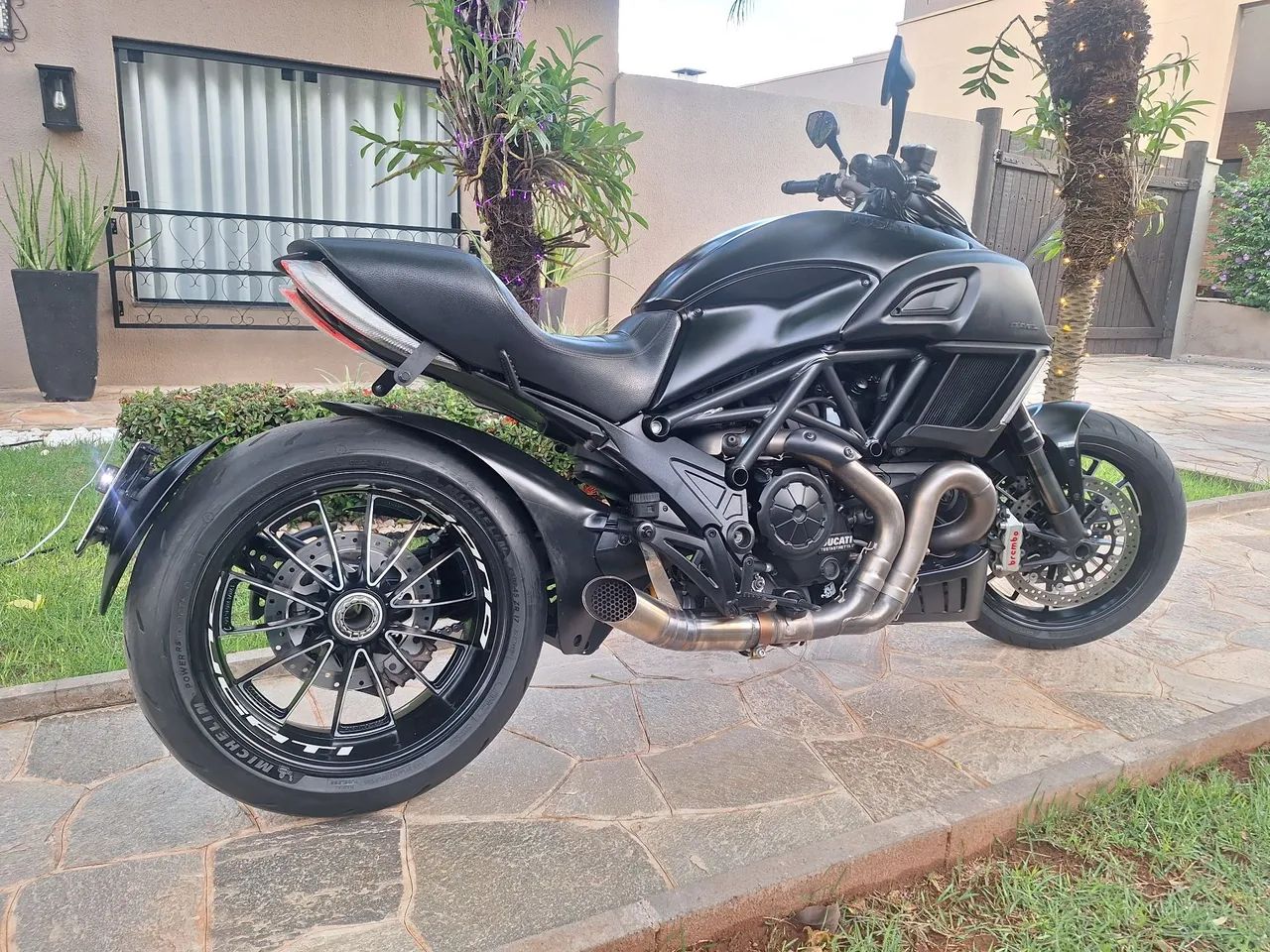 Ducati Diavel Dark 2015 - Impecável - Preta - Aceito Troca - Foto 8