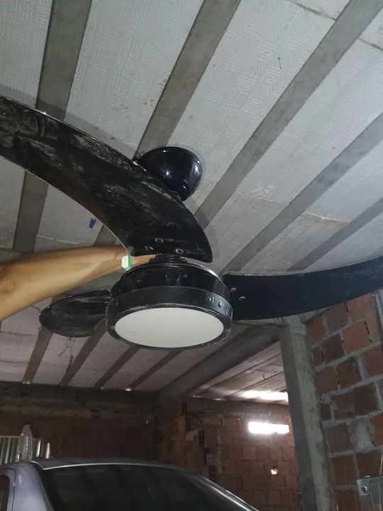 Ventilador de teto com controle remoto 