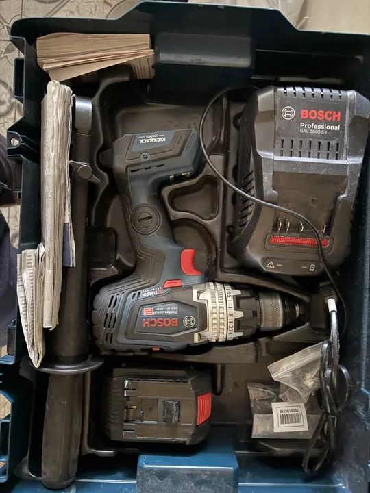 Furadeira, Martelete e Parafusadeira Bosch Gsb 18v 150c  - Foto 2