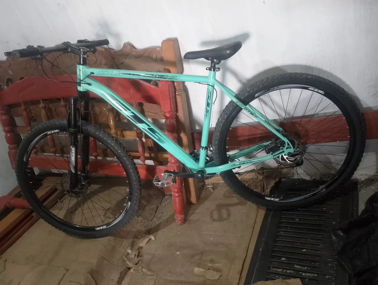 Bicicleta GTS Supreme 29 usada por 1.300 reais