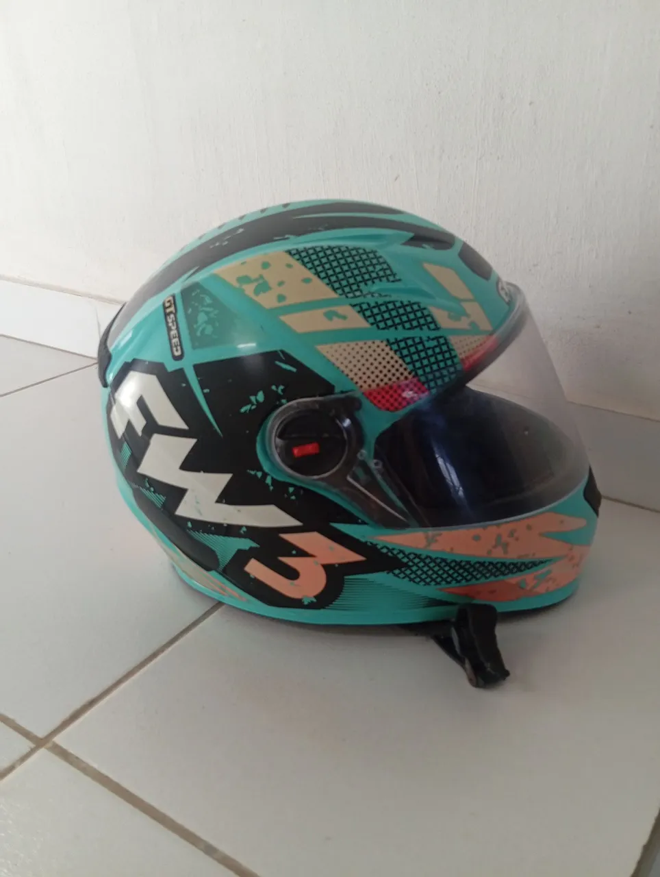 Capacete GT Speed - Design Moderno e Seguro