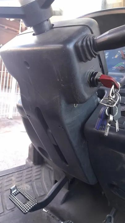 Trator New Holland TL75 75cv ano 2011  - Foto 4