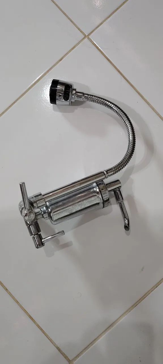 Torneira de Cozinha de inox com Filtro - usada