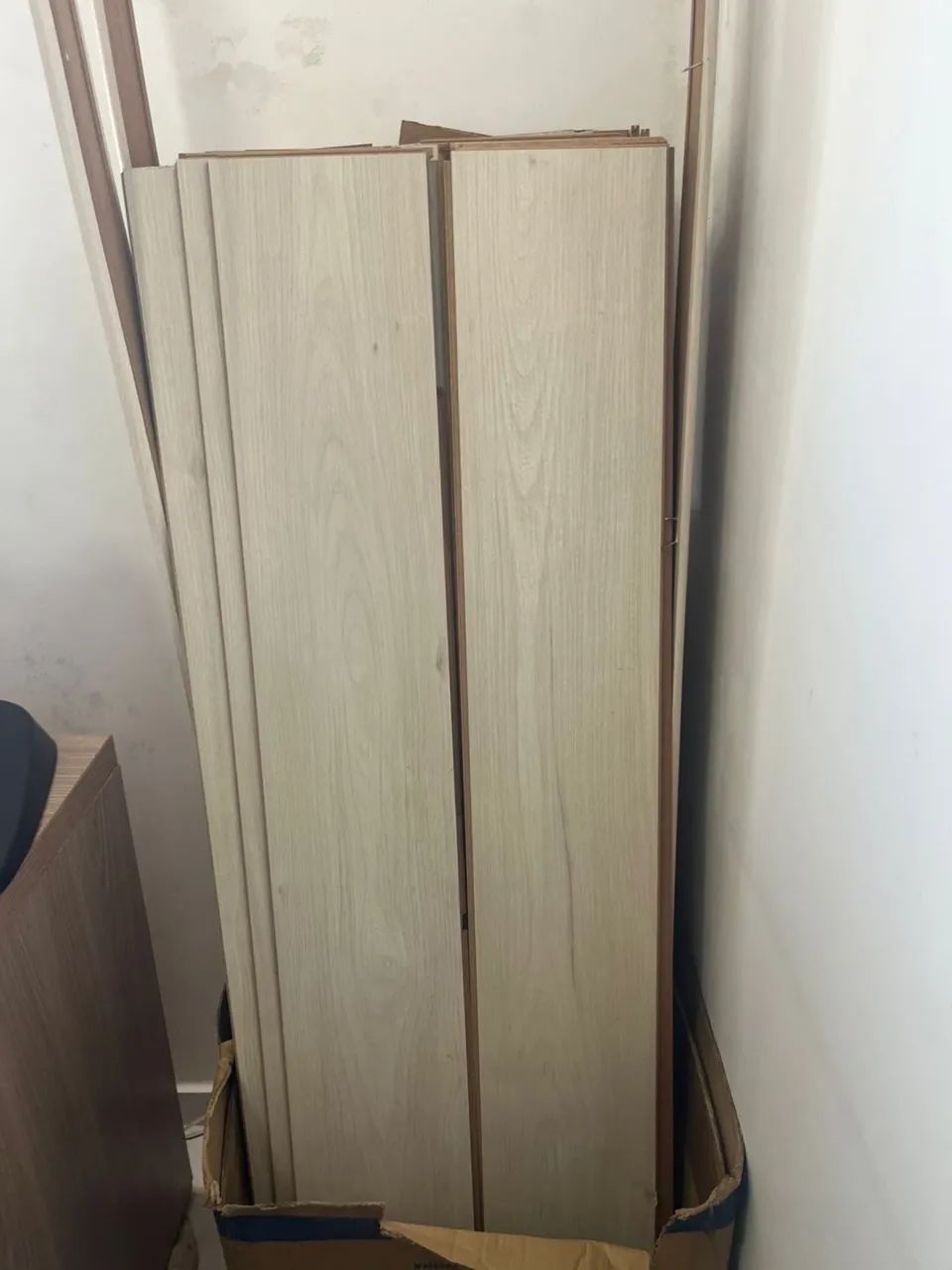 Piso Vinílico Seminovo - 24 m² + Manta - Ótimo Estado