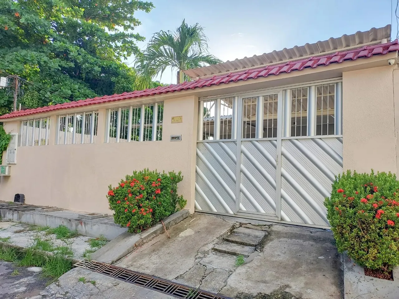 Vendo excelente casa no Bairro Nova Esperança - AM