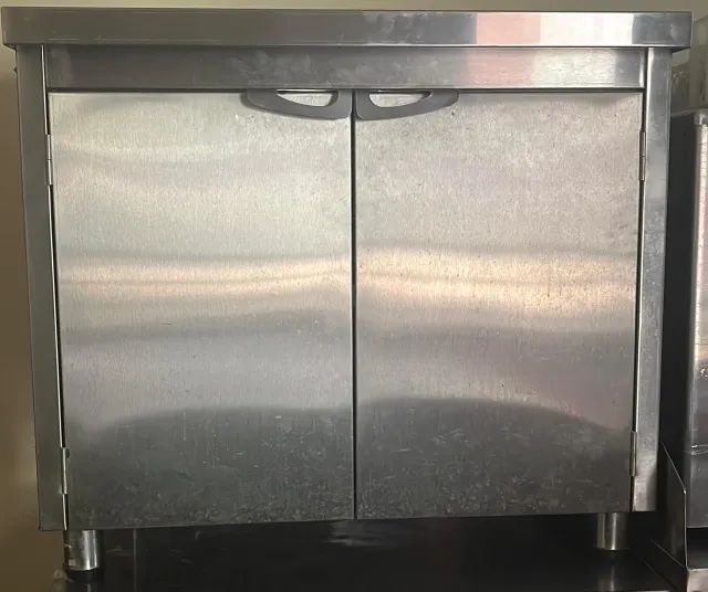 Gabinete Inox com Porta Arkos