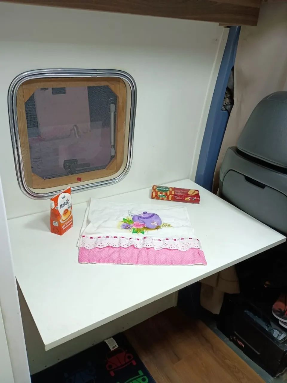 Motorhome  I/ Motor-casa caminhão Mercedez 310 - 1997 aceito trocas ótimo estado. - Foto 8