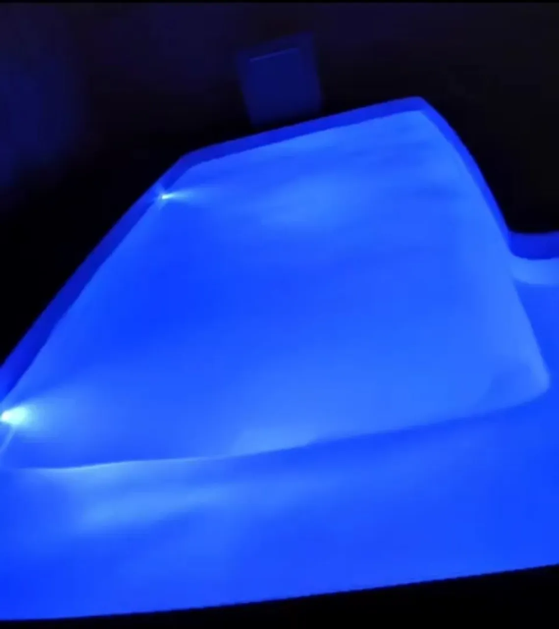 VENDO CASA COM PISCINA