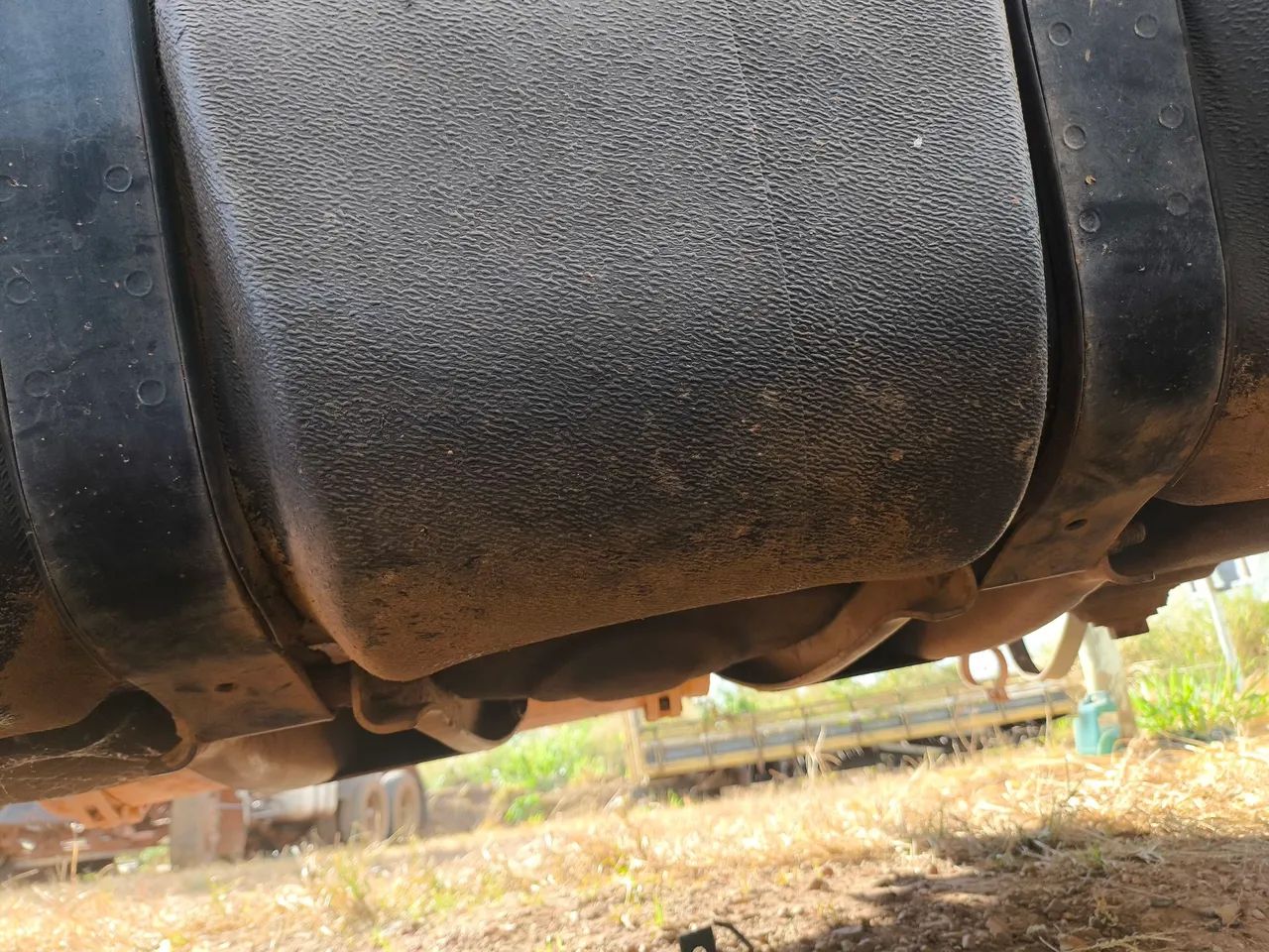 TANQUE DE COMBUSTIVEL CAMINHÃO VOLVO VM  - Foto 5