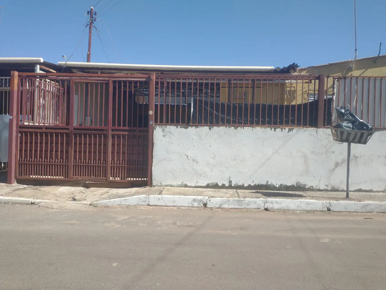 Vende-se casa no Recanto das Emas