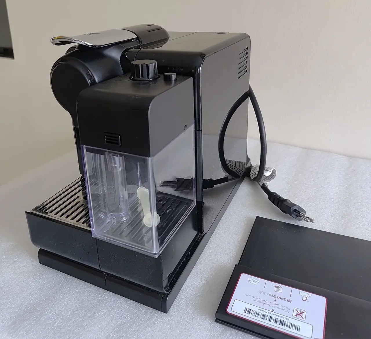 Nespresso Cafeteira Lattissima One Preta 110V<br>R$1.400,00