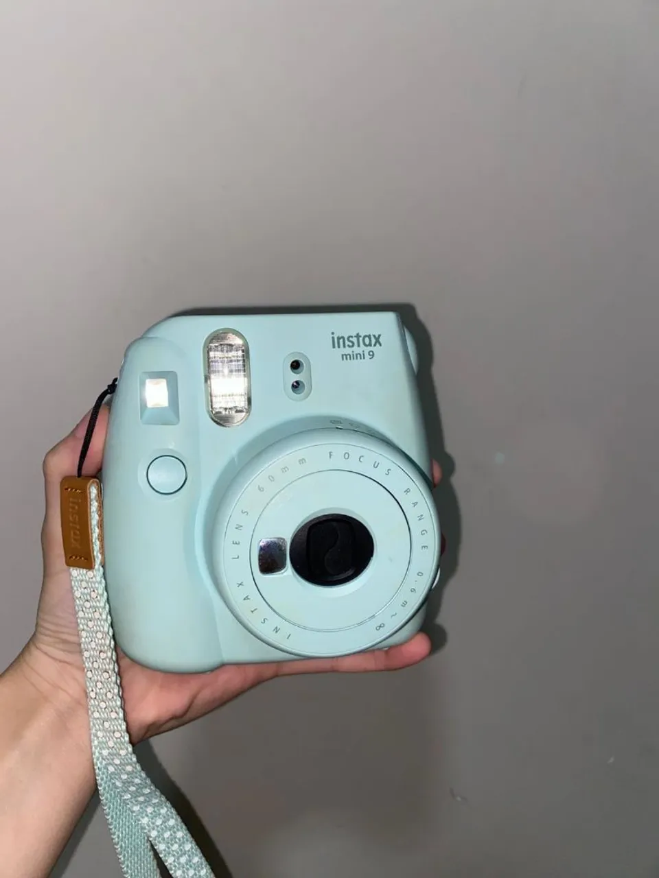Câmera Polaroid INSTAX MINI - com defeito