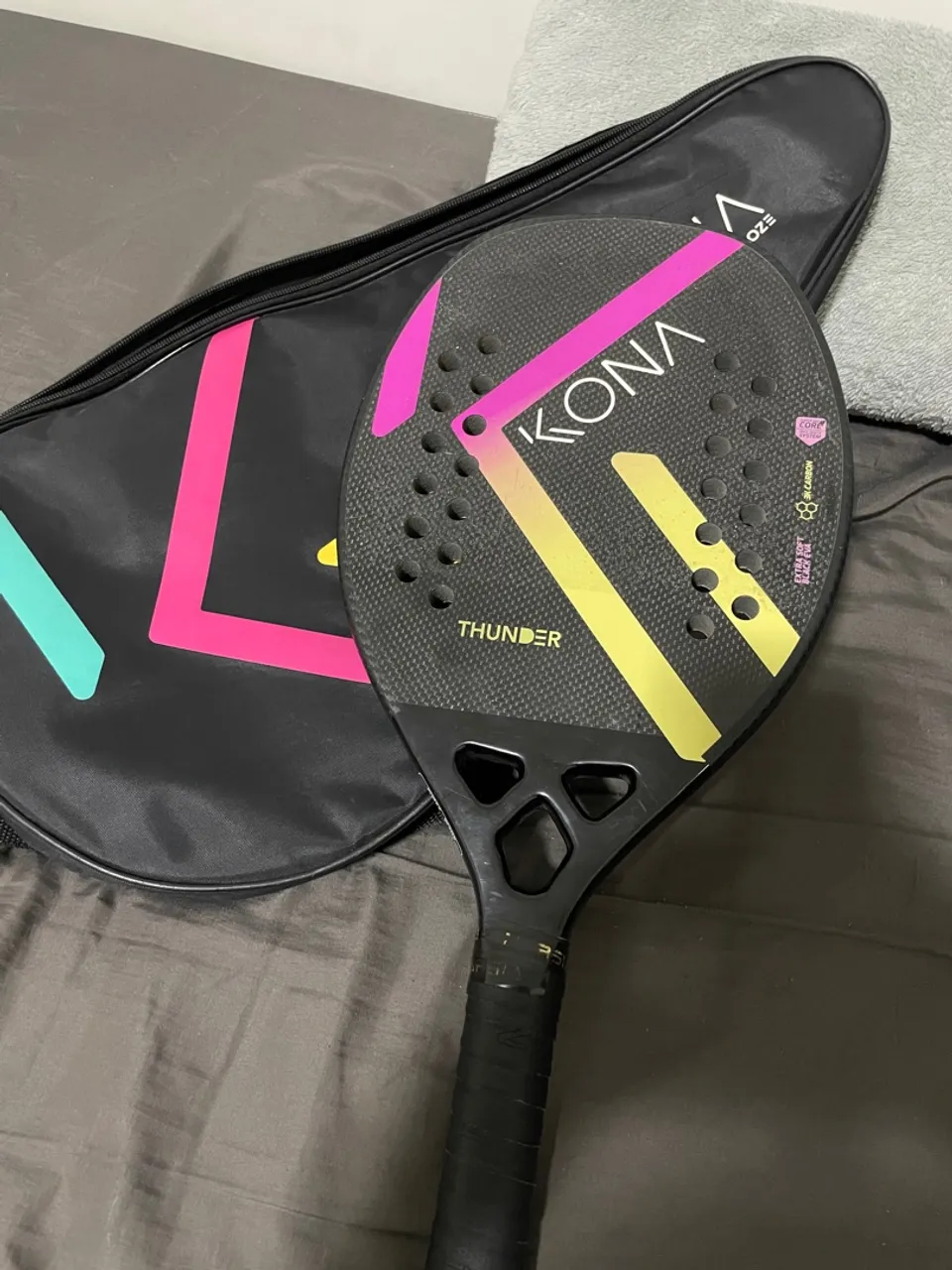 Raquete de Beach Tennis Kona Thunder + Capa