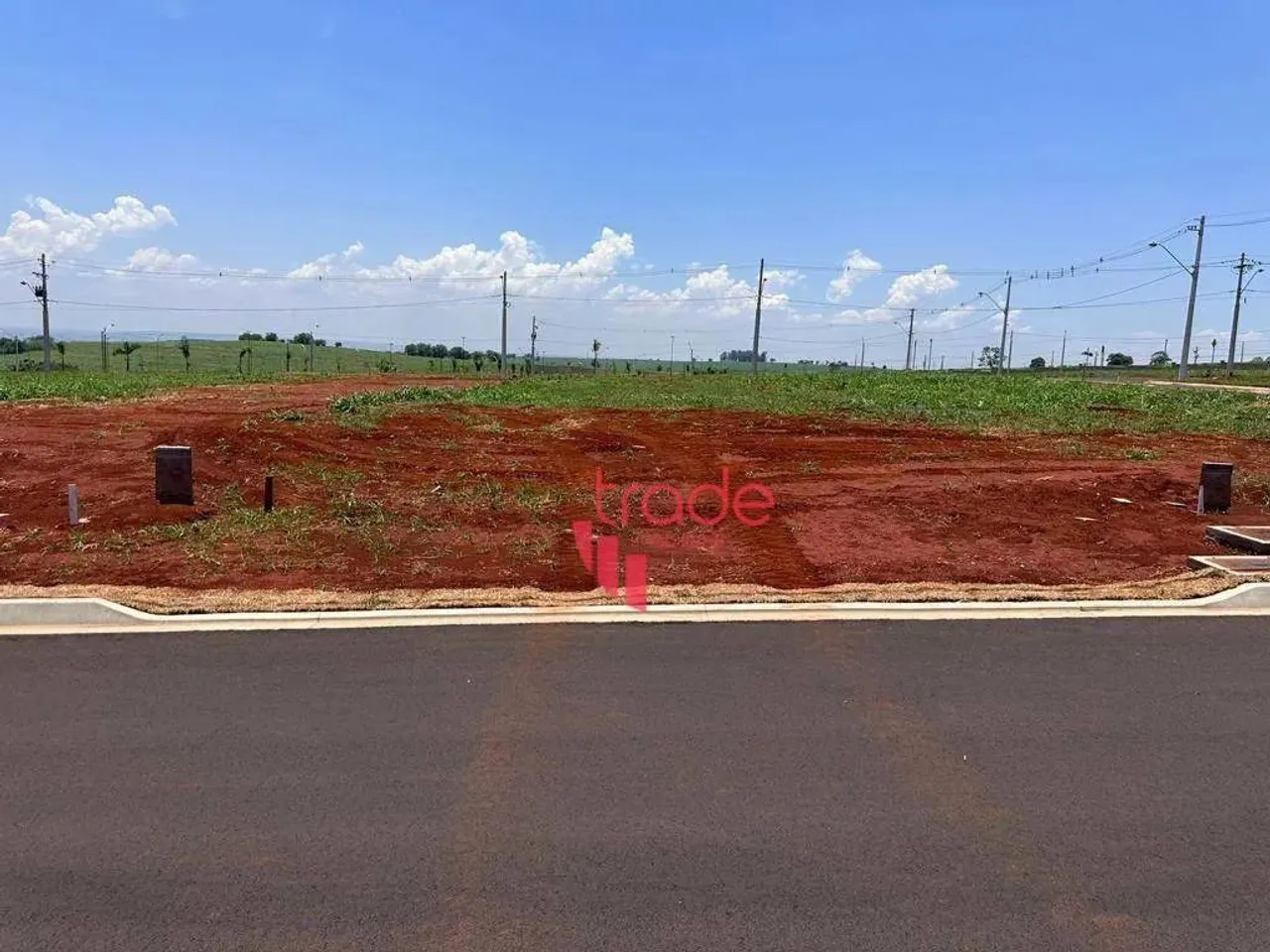 Terreno à Venda em Condomínio Fechado no Bairro Alto Do Castelo em Ribeirão Preto de Ilha.