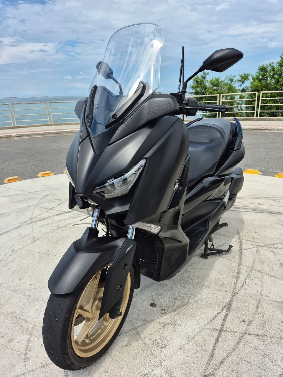 YAMAHA XMAX 250 ABS - Foto 9