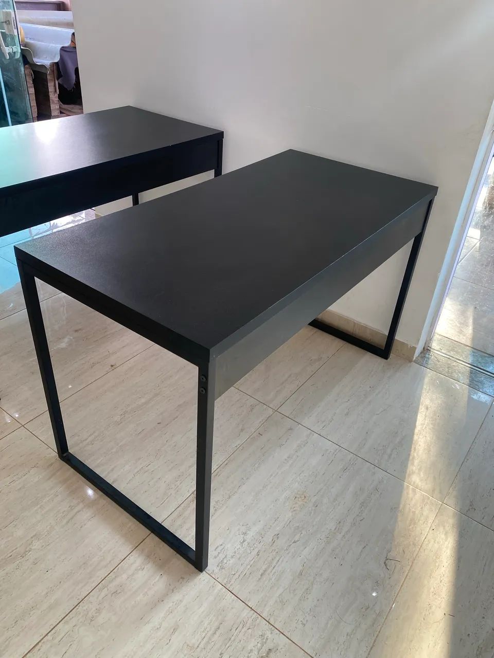 2 Mesas de escritório64842835456642122