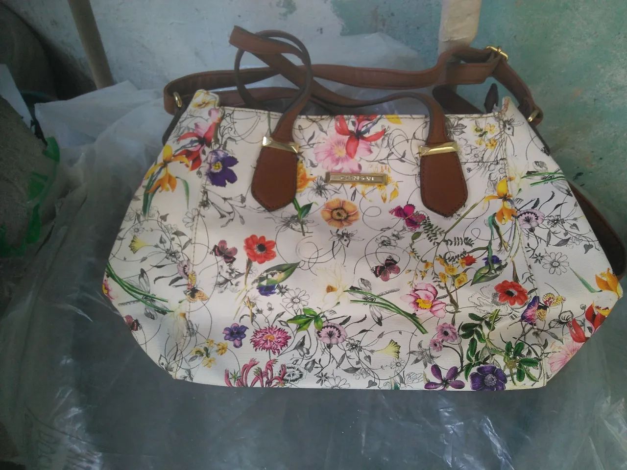 Bolsas femininas ( 3 por 50) - Foto 2
