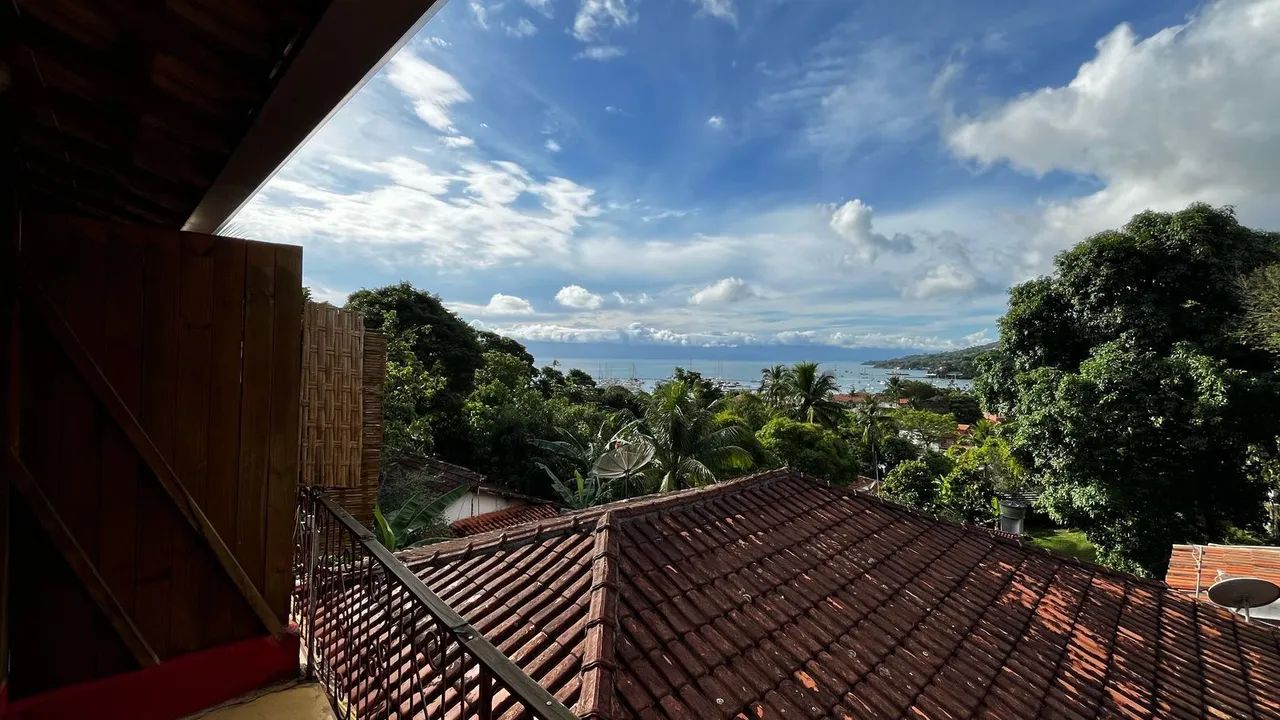 Casa para locação anual na Vila- Centro histórico de Ilhabela