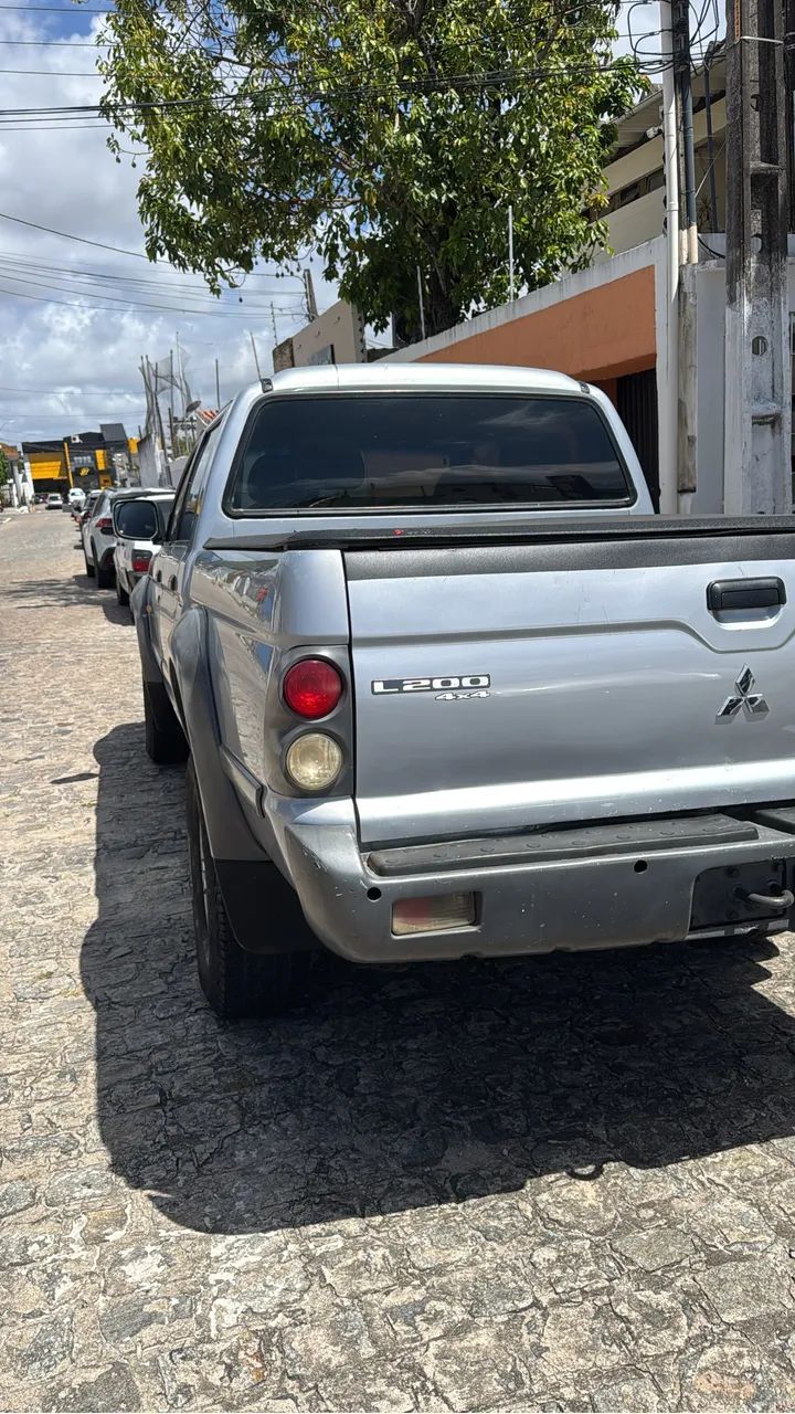 Mitsubishi L200 Outdoor GLS 2.5 4X4 CD TDI Diesel 2009 - Foto 8