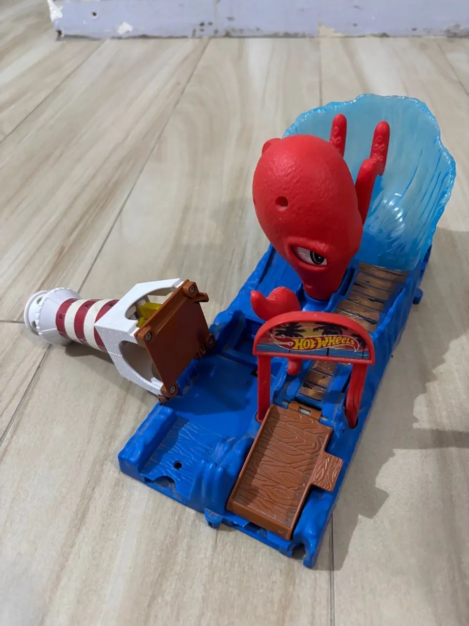 Hot Wheels Pista ataque do polvo no farol Mattel