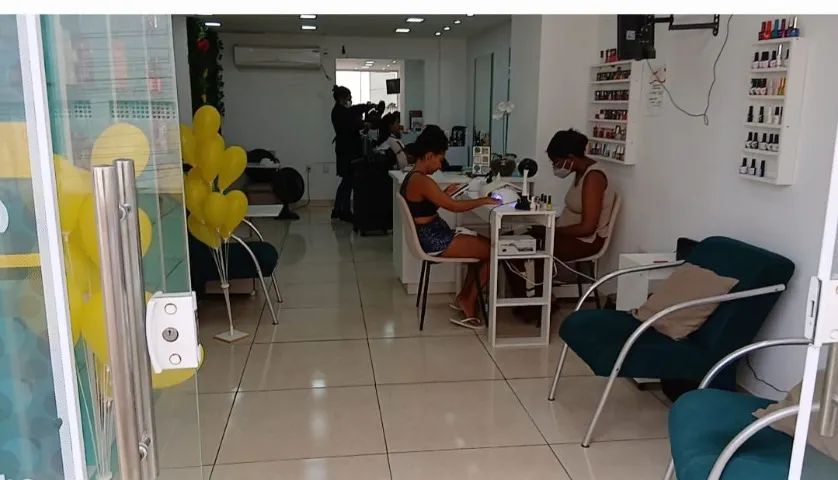 Contrata-se Cabelereiro e  manicure e new design... - Foto 2