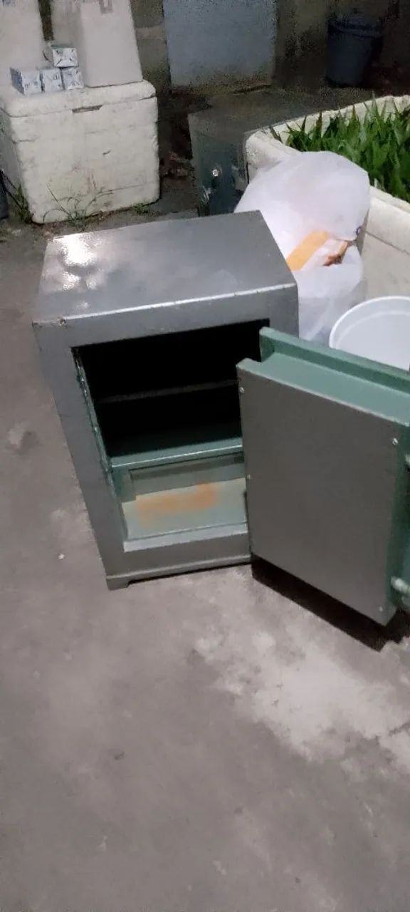 Manutenção em cofre mecânico - Foto 3