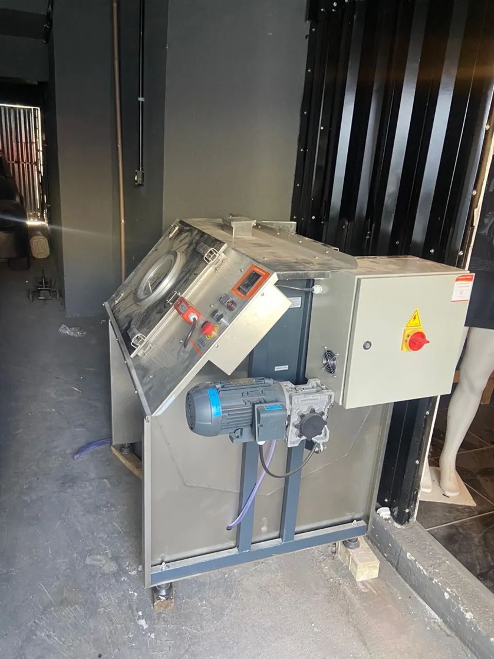 Máquinas de Lavar - Secar - Centrifugar -Industriais - Foto 4