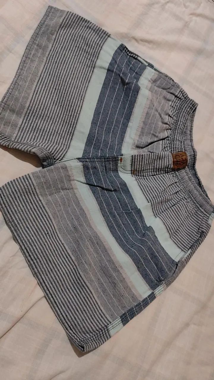 Shorts listrado azul e cinza - Foto 4