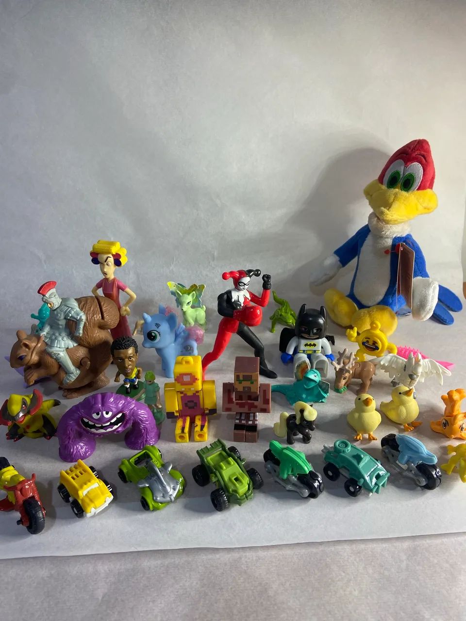 Lote brindes e brinquedos 
