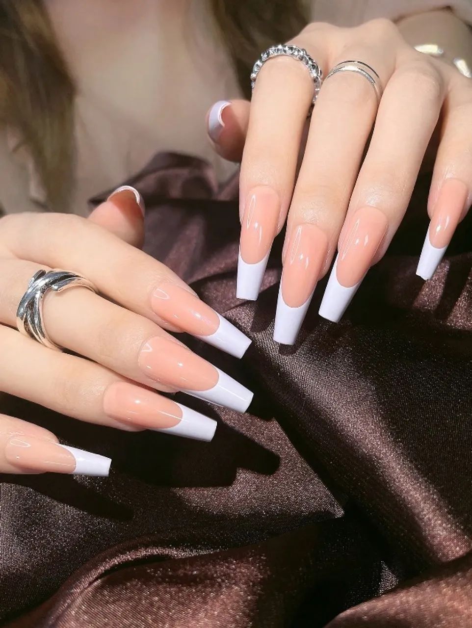 24 peças Unhas Postiças + Cola Transparente + Lixa de Unha 