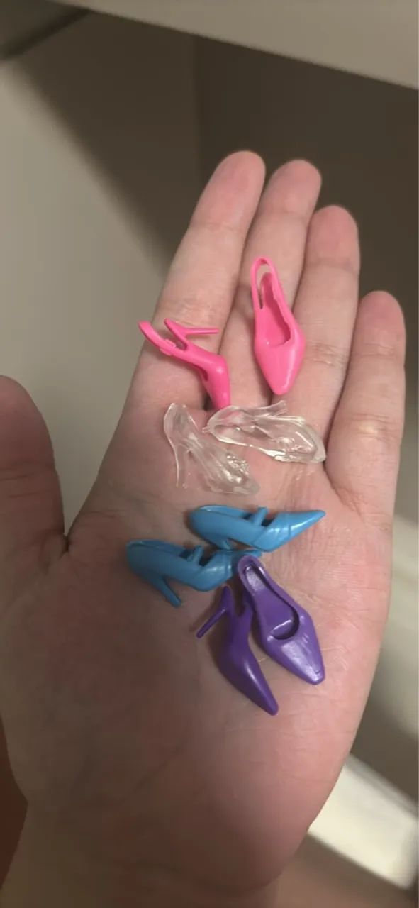 Lote sapatinhos de Barbie novos