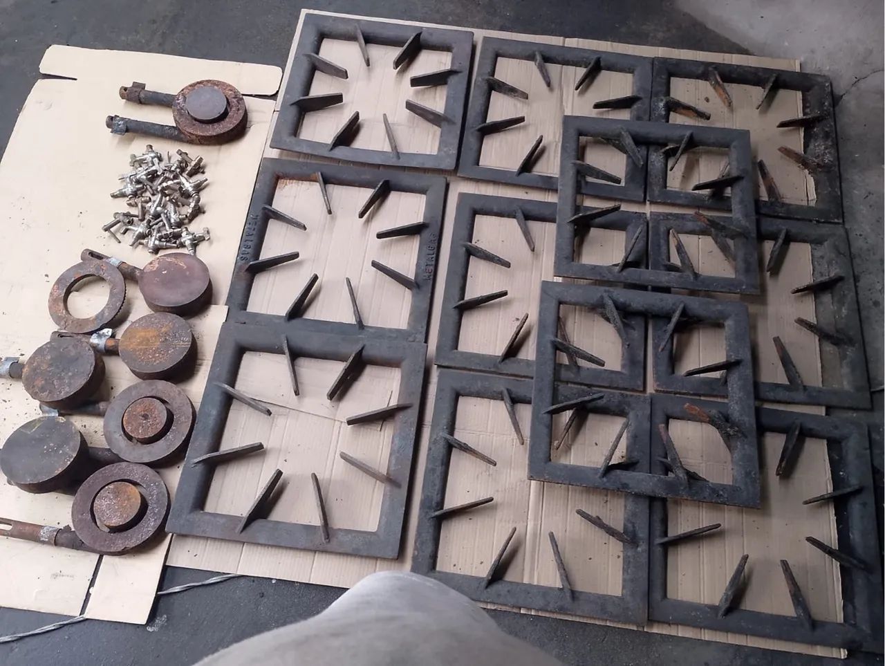 Fogões de Aço Fundido - 9 Peças - Foto 2