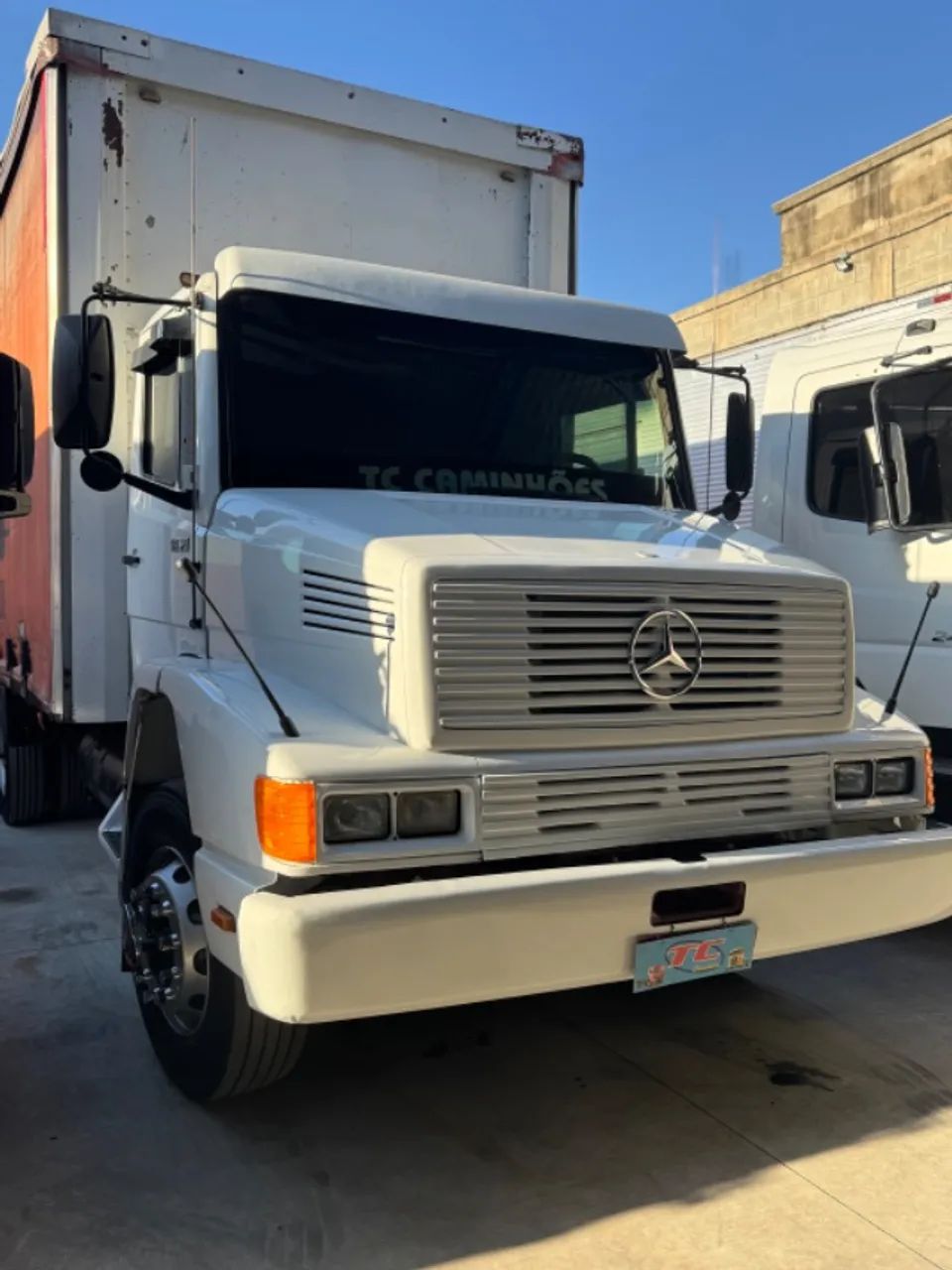 Mercedes Benz 1621 - Baú Sider - Foto 11