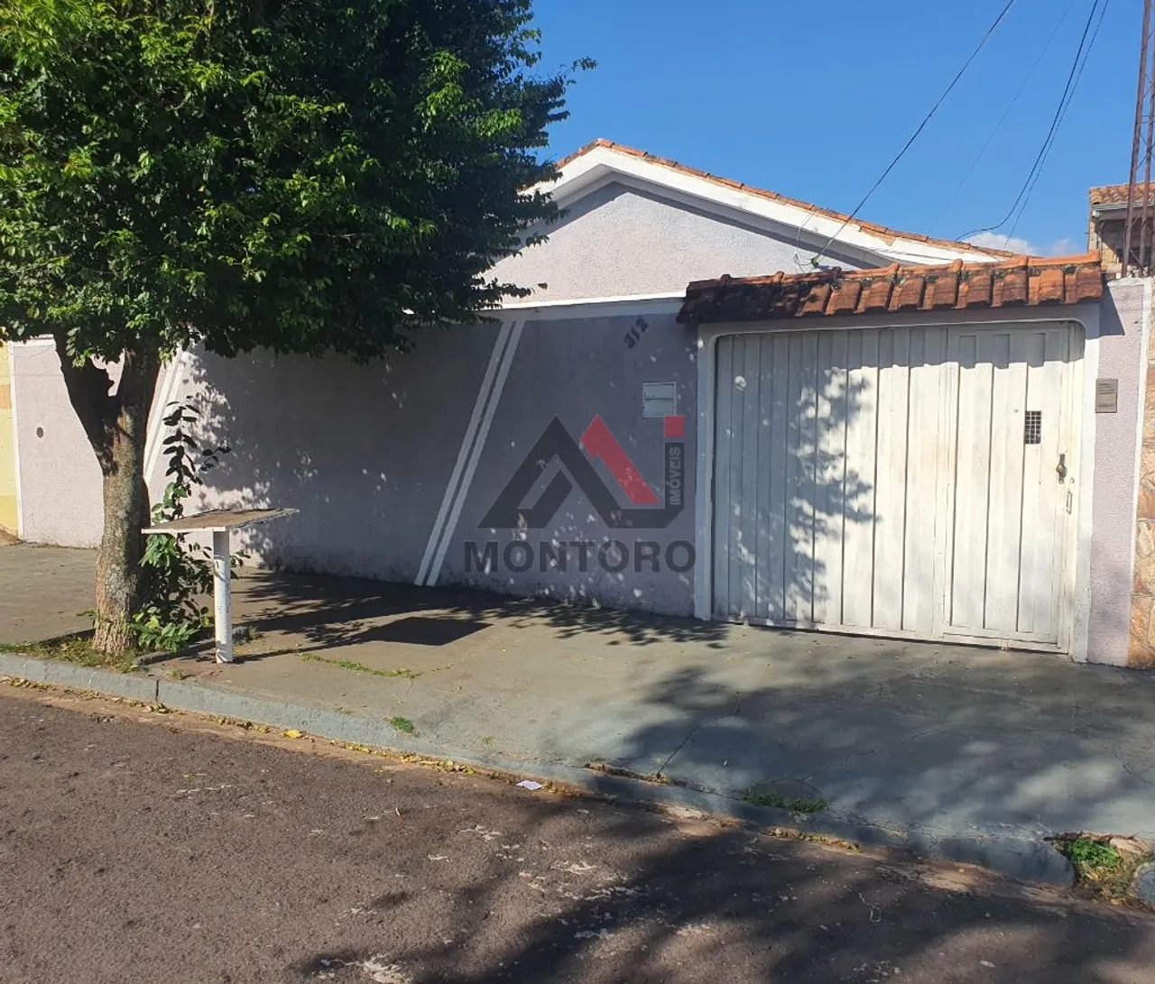 Venda de Casas / Padrão na cidade de Araraquara