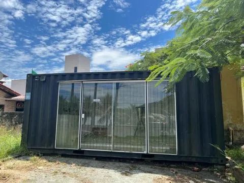 Container marítimo adaptado para escritório/loja