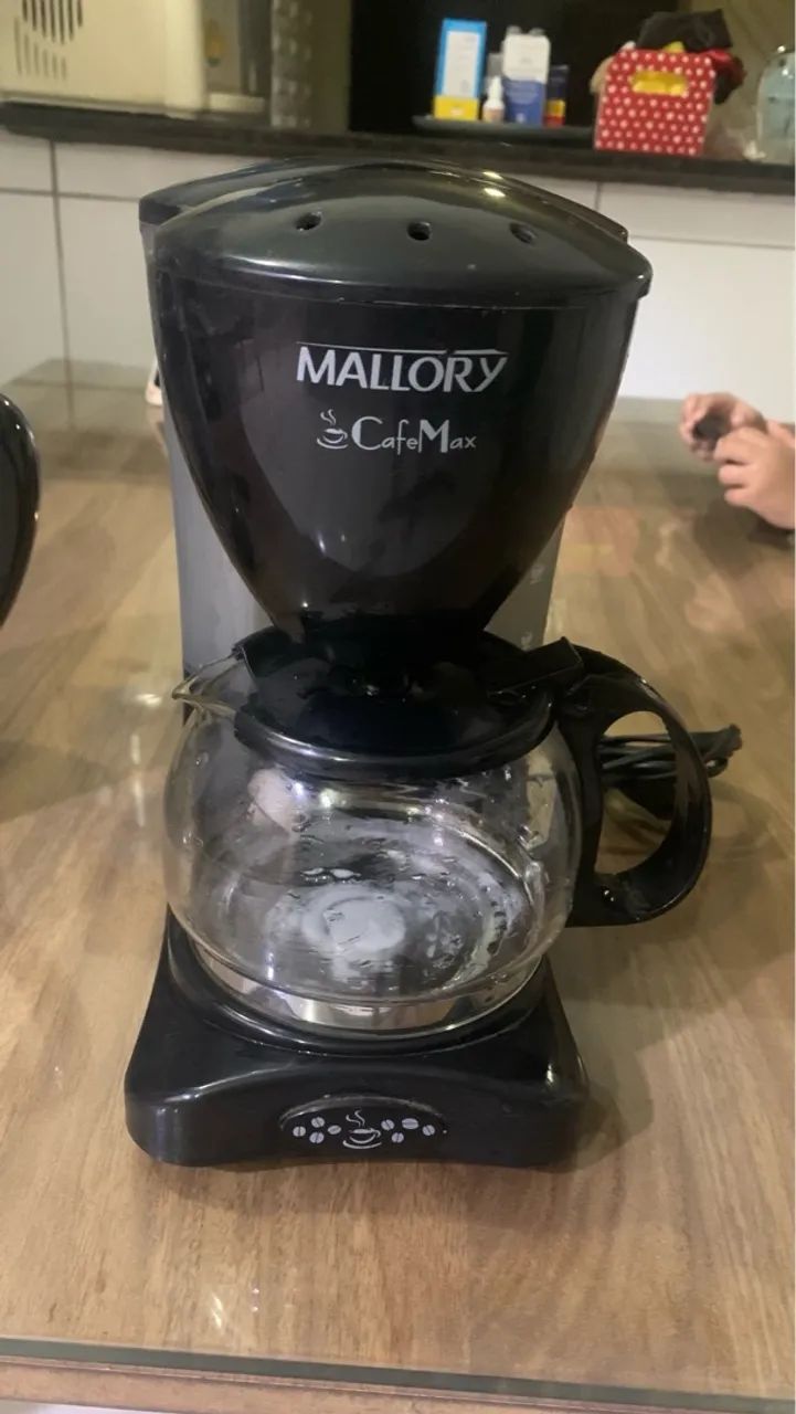 Cafeteira + Espremedor de frutas 90$