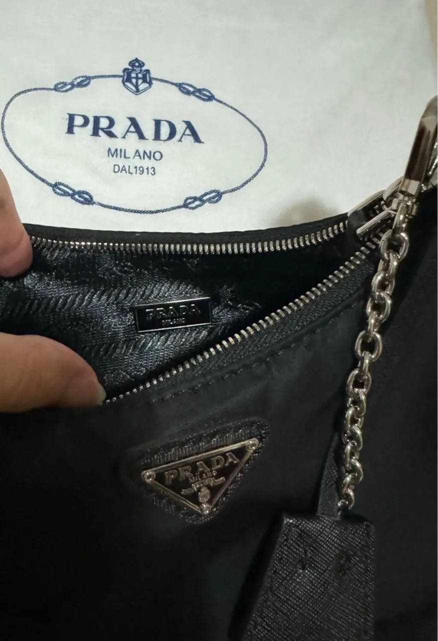Bolsa Prada Re-Edition 2005 - Foto 4