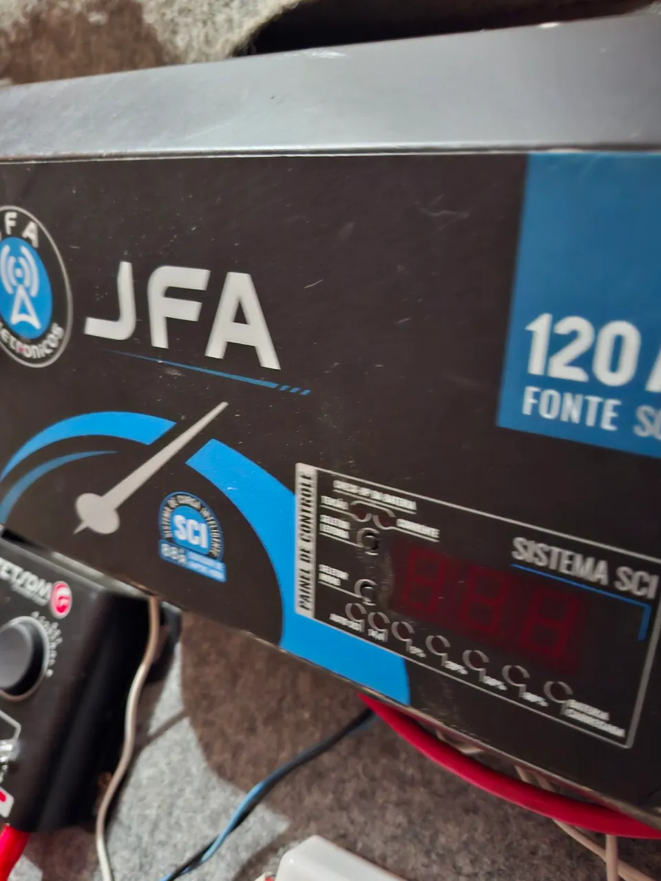 Amplificador JFA 120w para som automotivo