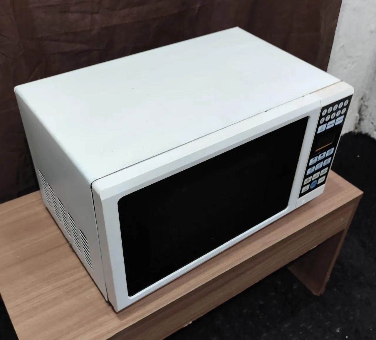 R$230,00Micro-ondas em ótimo estado! Com Garantia  - Foto 2