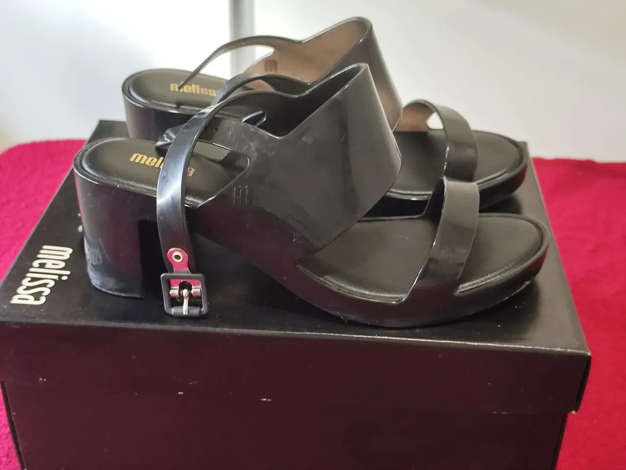 Sandálias Melissa Preta Classy High n. 36