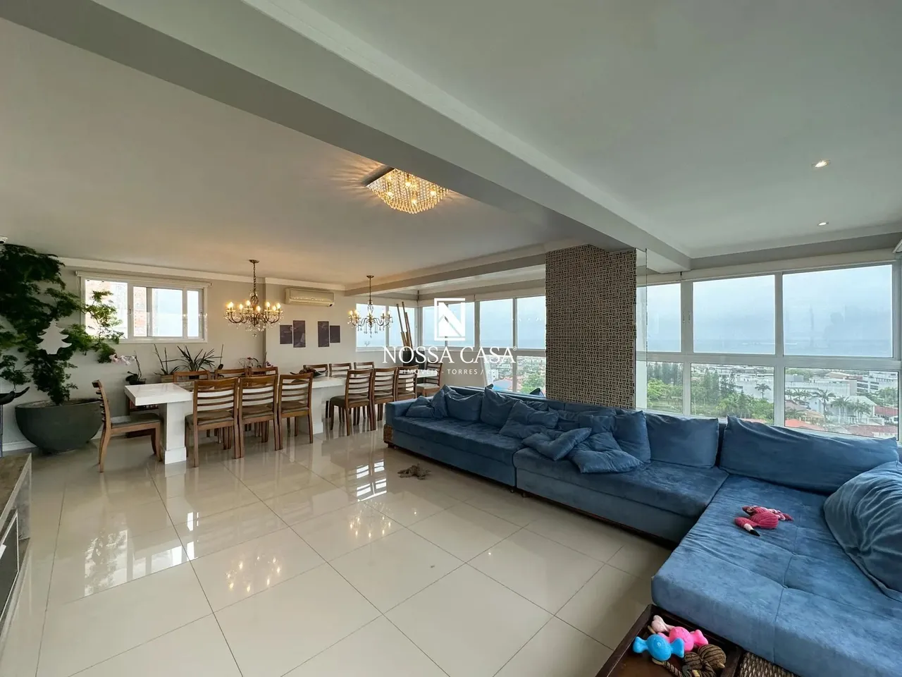 Cobertura triplex no Edifício Firenze na Praia Grande em Torres/RS