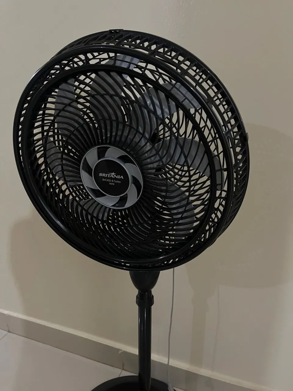 Ventilador de coluna Britânia BVC450-B Turbo 160W - Foto 2