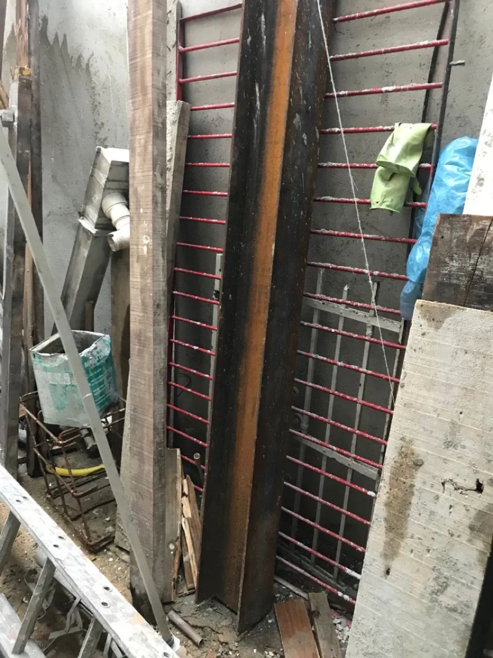Viga de aço 8 polegadas com 2,10 metros - Foto 2