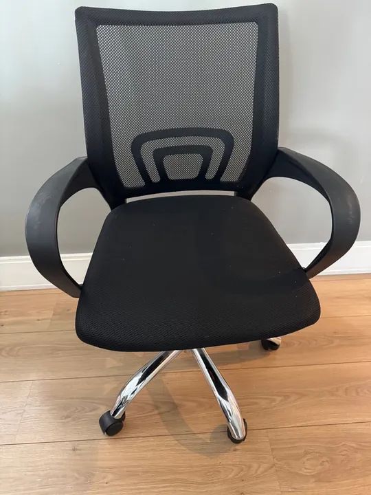 Cadeira de Escritório Giratória com Rodas