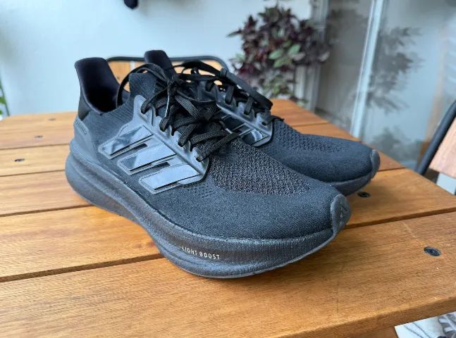 Tênis Adidas Ultraboost 5 / Preto / Tamanho 43