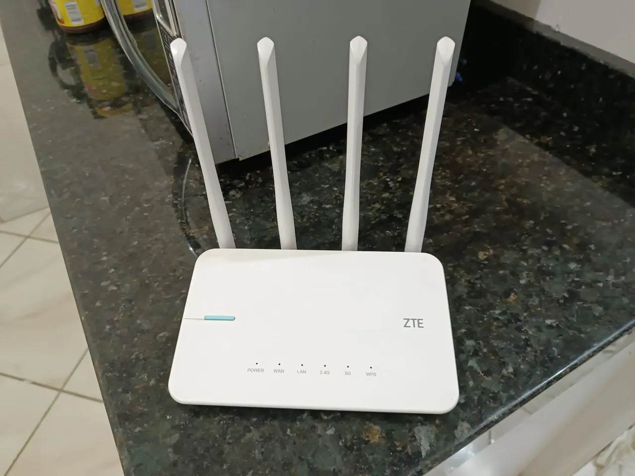Roteador Wi-Fi ZTE 4 Antenas
